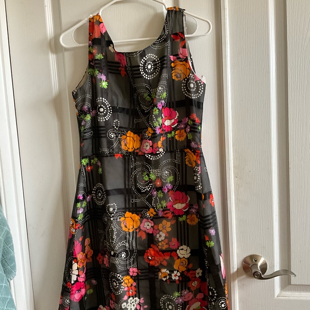 Vibrant Floral Patterned Dress‎